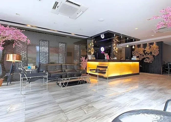 Sakura Sky Hotel